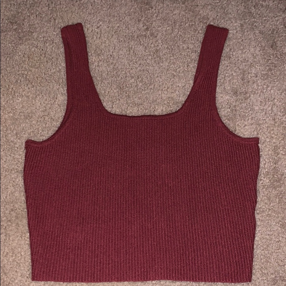 Kendall and Kylie tank
